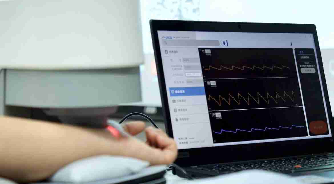 z6mg·人生就是博耘康以高解析与拟真的显示技术，，，，将其应用于中医检测，，提供“中医数位化检测方案”，，，使传统中医检测结果数据化与可视化